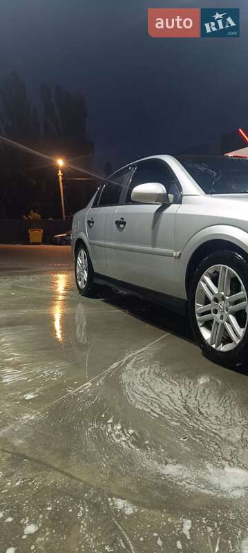 Седан Opel Vectra 2003 в Одесі