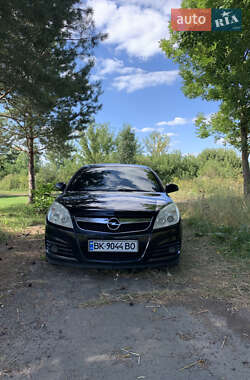 Седан Opel Vectra 2008 в Рівному