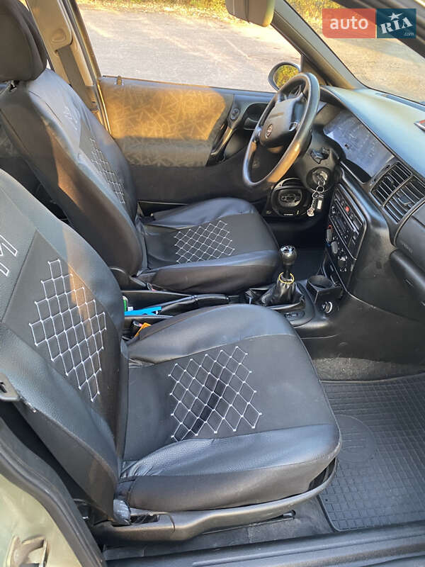 Седан Opel Vectra 1996 в Покрове