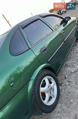 Седан Opel Vectra 1997 в 