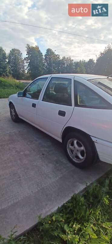 Лифтбек Opel Vectra 1992 в Житомире