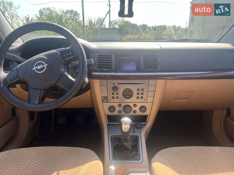 Седан Opel Vectra 2003 в Городку