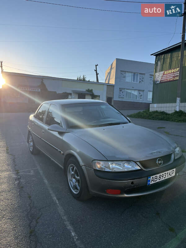 Седан Opel Vectra 1997 в Жмеринке