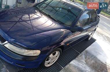 Седан Opel Vectra 1998 в Калуші