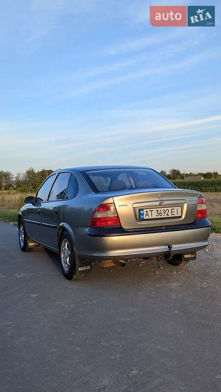 Седан Opel Vectra 1997 в Коломые