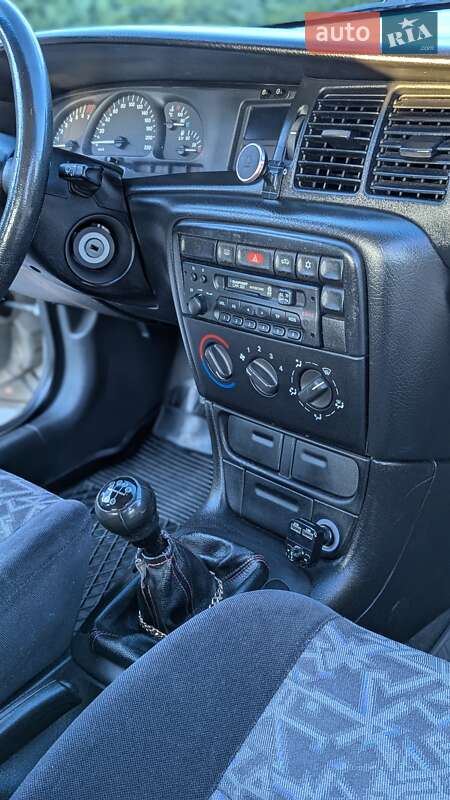 Седан Opel Vectra 1997 в Коломые