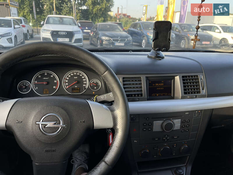 Универсал Opel Vectra 2005 в Львове