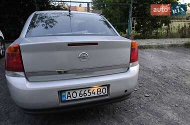 Седан Opel Vectra 2003 в 
