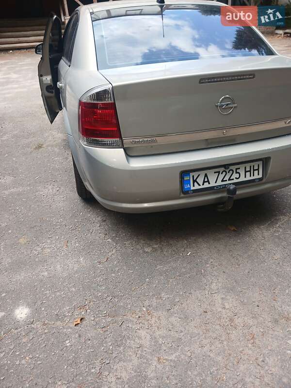 Седан Opel Vectra 2006 в 