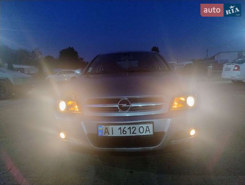 Лифтбек Opel Vectra 2005 в Борисполе