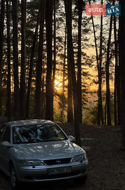 Седан Opel Vectra 2001 в Києві