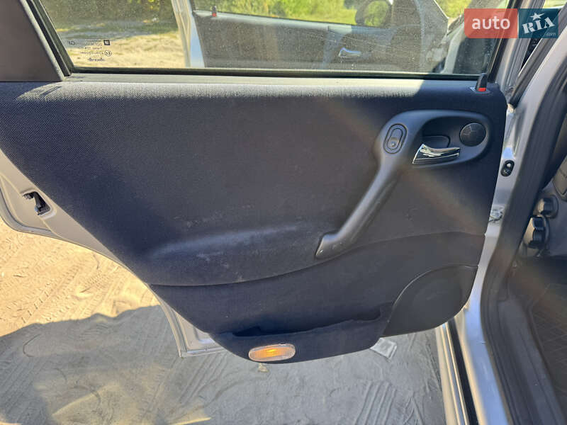 Седан Opel Vectra 2001 в Киеве фото 31 Седан Opel Vectra 2001 в Киеве