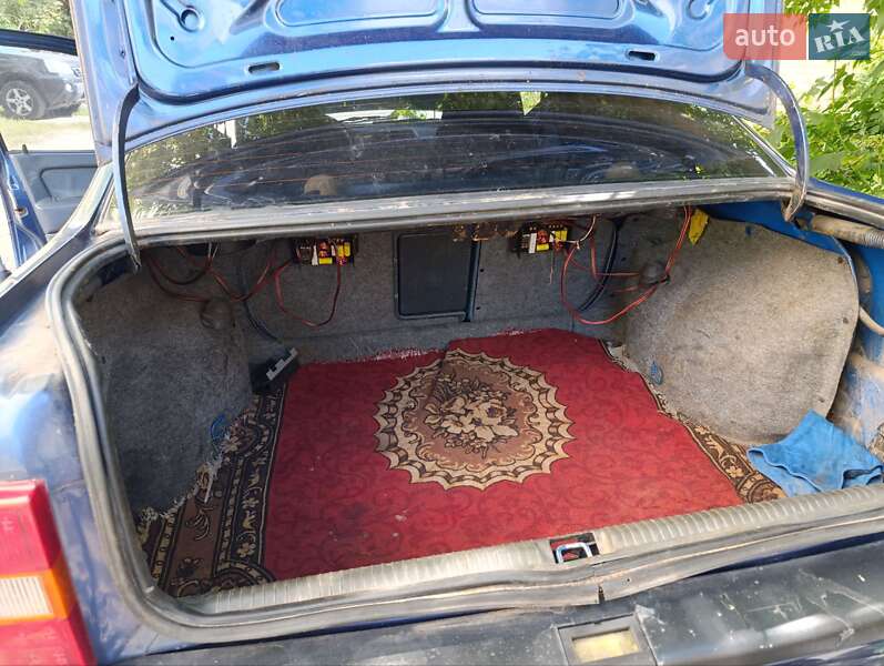 Седан Opel Vectra 1992 в Житомире