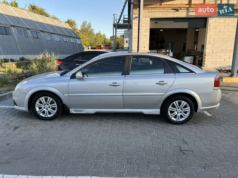 Лифтбек Opel Vectra 2006 в Виннице