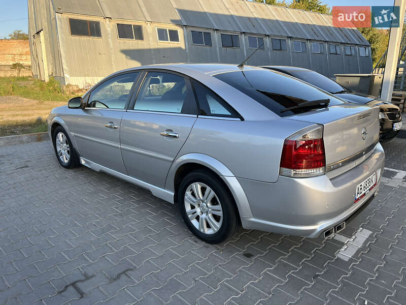 Лифтбек Opel Vectra 2006 в Виннице