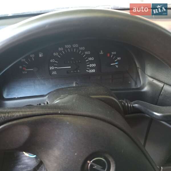 Седан Opel Vectra 1995 в Хмельницком