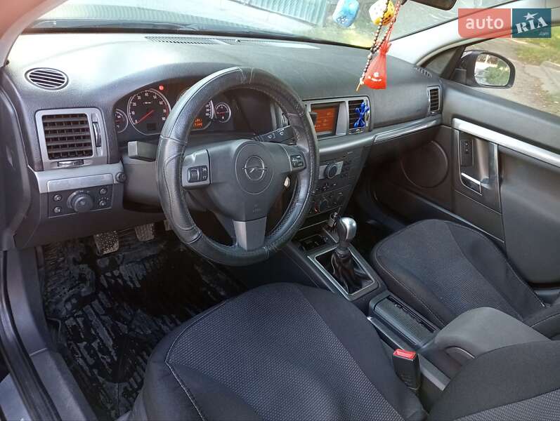 Седан Opel Vectra 2006 в Тернополе