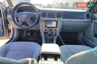 Универсал Opel Vectra 2004 в 