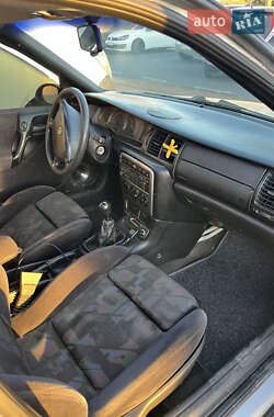 Седан Opel Vectra 1998 в 