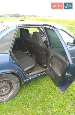 Седан Opel Vectra 1993 в Берестечку
