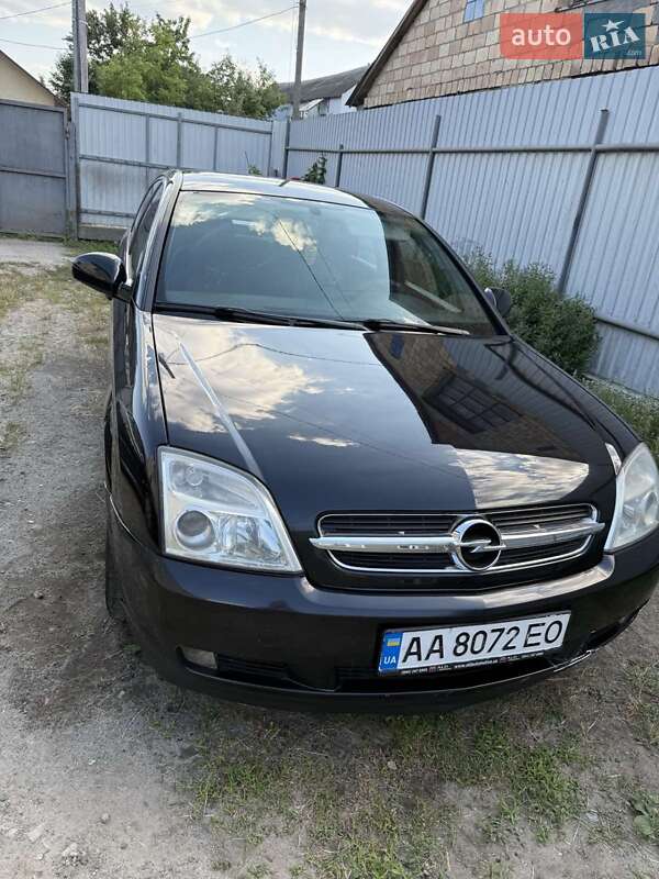 Седан Opel Vectra 2005 в Киеве