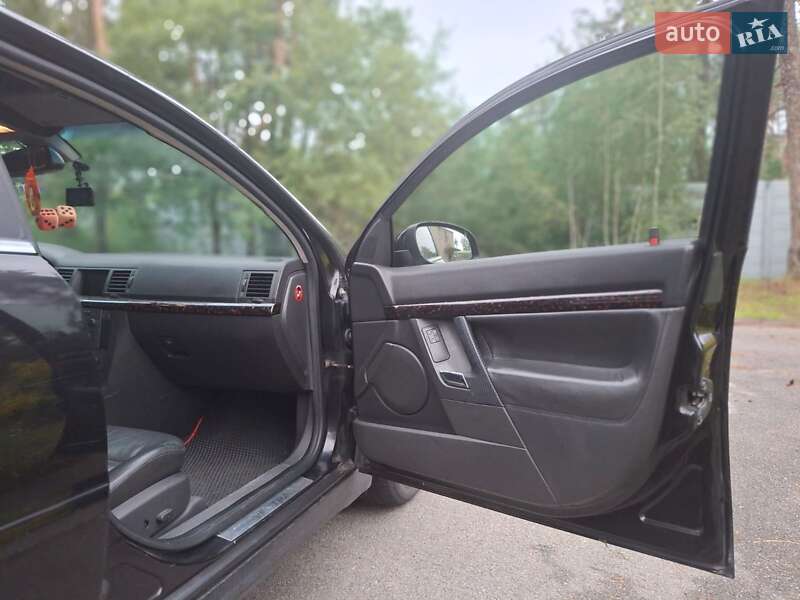 Седан Opel Vectra 2003 в Киеве