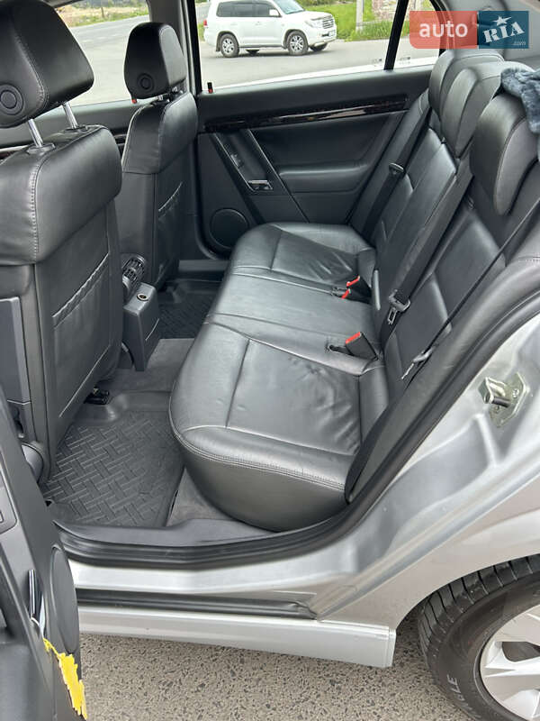 Седан Opel Vectra 2004 в Луцке фото 8 Седан Opel Vectra 2004 в Луцке