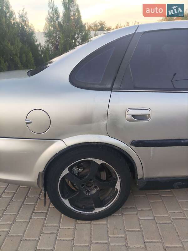 Седан Opel Vectra 1996 в Херсоне