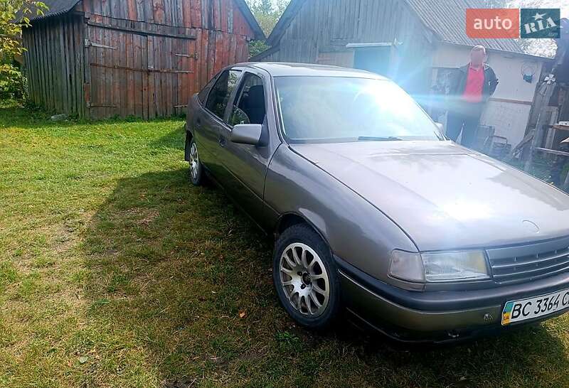 Лифтбек Opel Vectra 1990 в 