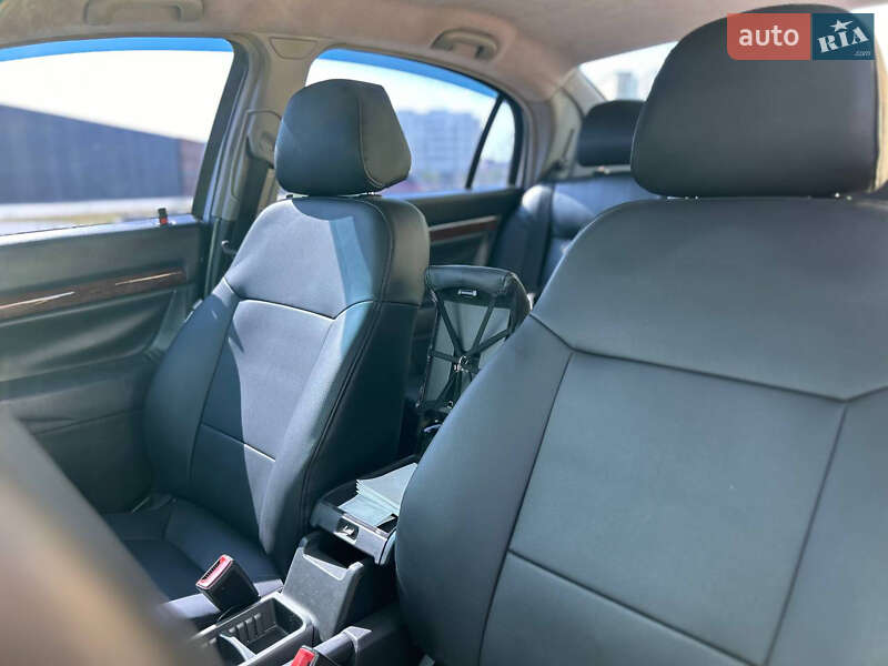 Седан Opel Vectra 2003 в Хмельницком