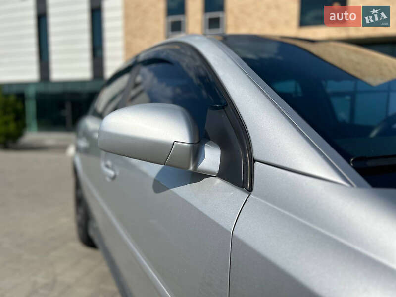 Седан Opel Vectra 2003 в Хмельницком