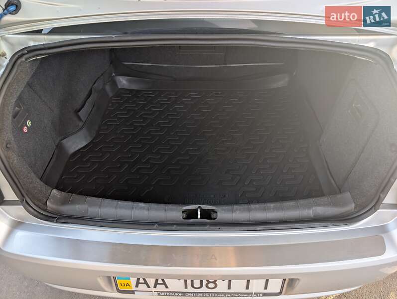 Седан Opel Vectra 2007 в Киеве