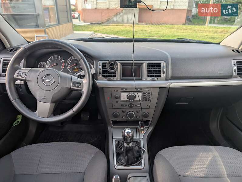 Седан Opel Vectra 2007 в Киеве