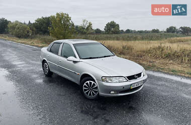 Седан Opel Vectra 1997 в Первомайську