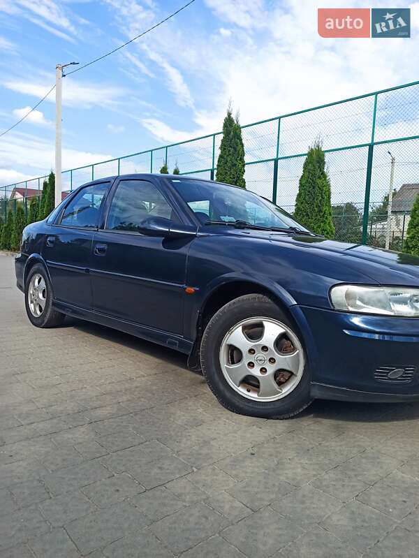 Седан Opel Vectra 2000 в Львове фото 36 Седан Opel Vectra 2000 в Львове