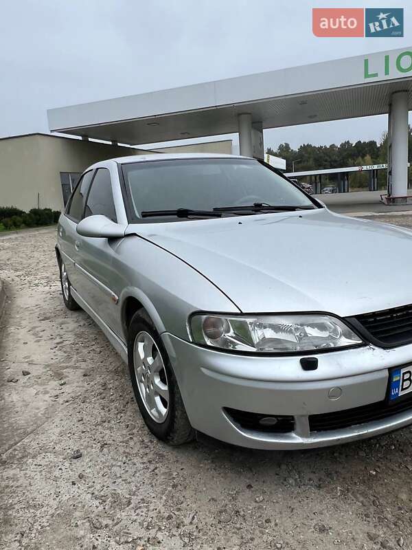 Седан Opel Vectra 2001 в Самборе