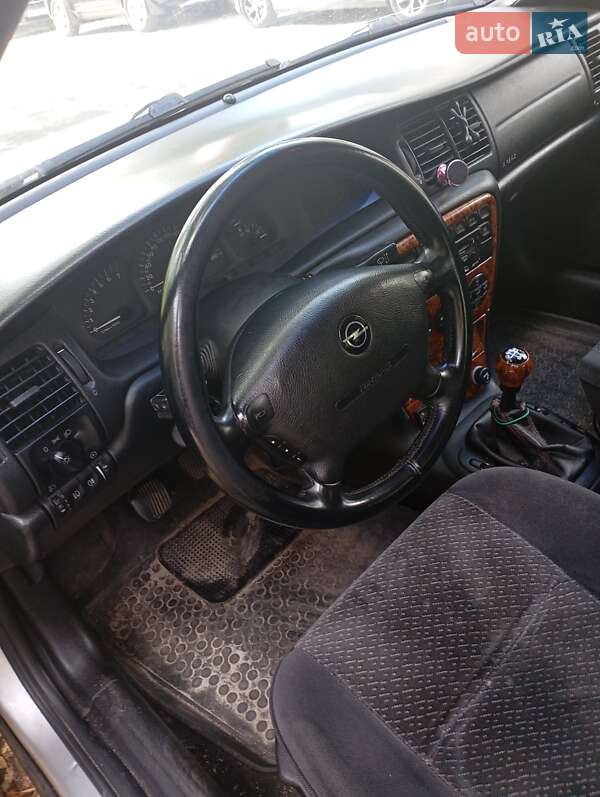 Универсал Opel Vectra 1999 в Киеве