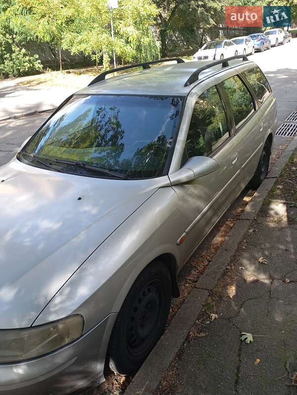 Универсал Opel Vectra 1999 в Киеве