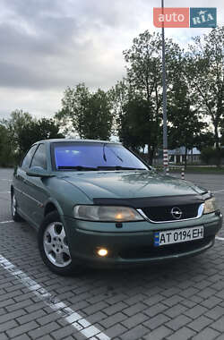 Ліфтбек Opel Vectra 1999 в Коломиї