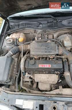 Лифтбек Opel Vectra 1995 в 