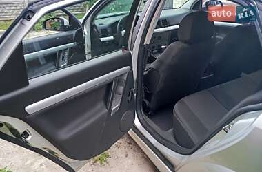 Лифтбек Opel Vectra 2002 в 