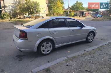 Лифтбек Opel Vectra 2003 в 