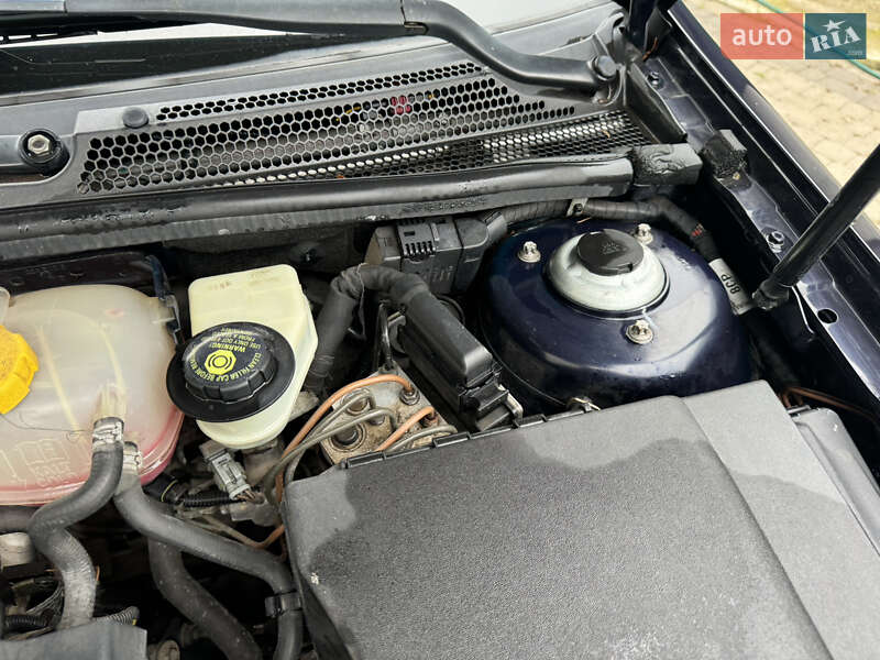 Ліфтбек Opel Vectra 2003 в Тернополі