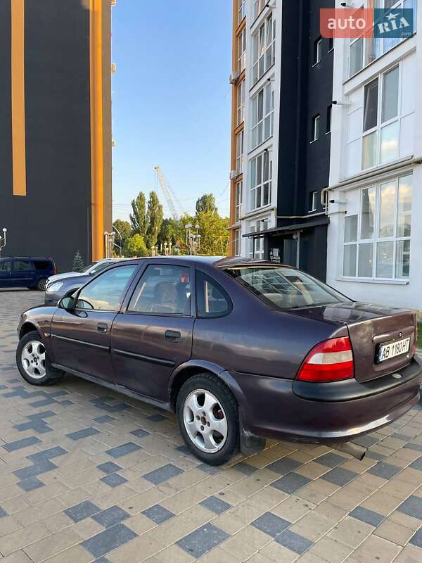 Седан Opel Vectra 1996 в Виннице