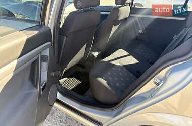 Седан Opel Vectra 2006 в 