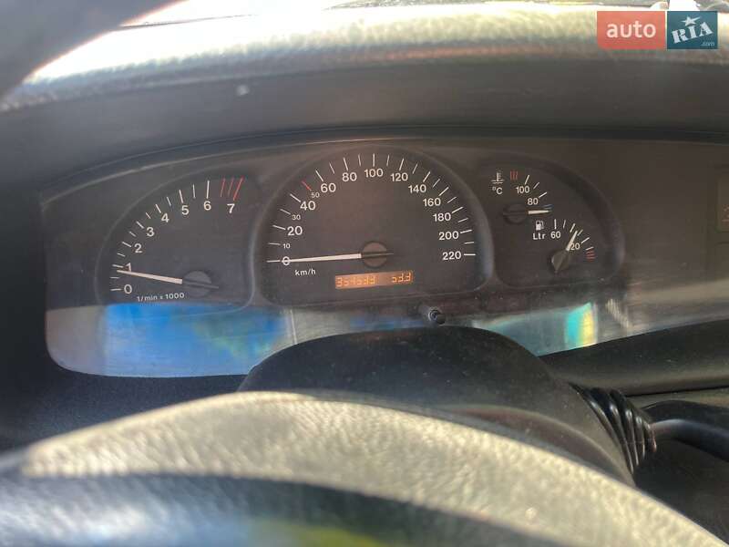 Седан Opel Vectra 2001 в Коростені