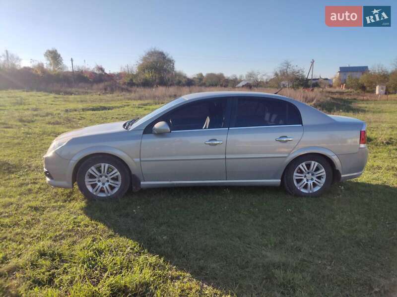 Седан Opel Vectra 2006 в Заставній