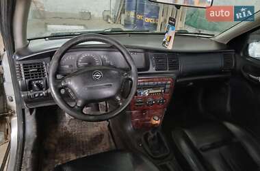 Универсал Opel Vectra 1999 в 