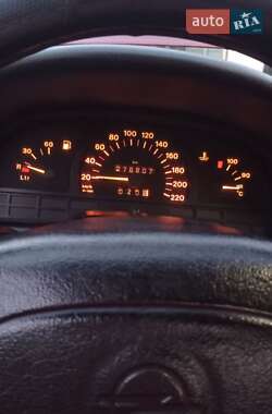 Седан Opel Vectra 1994 в 