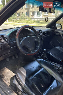 Лифтбек Opel Vectra 1989 в 